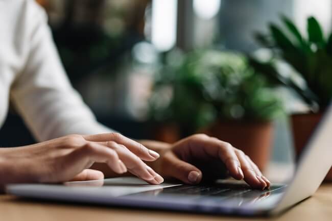 Person using the IRS Pre-Qualifier Tool for an Offer in Compromise